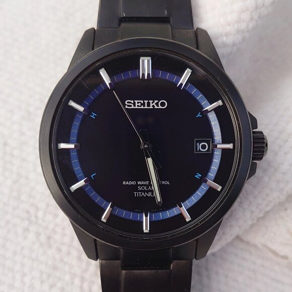 Seiko Radio Wave Control 7B52-0AD0 JDM Titanium Solar Watch 40mm Blue Black Dial - Picture 2 of 9